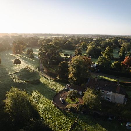 Hovell Hall Country Bed And Breakfast Norwich Exterior photo