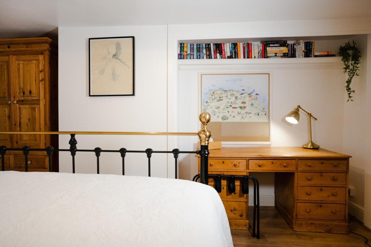 Hovell Hall Country Bed And Breakfast Norwich Exterior photo