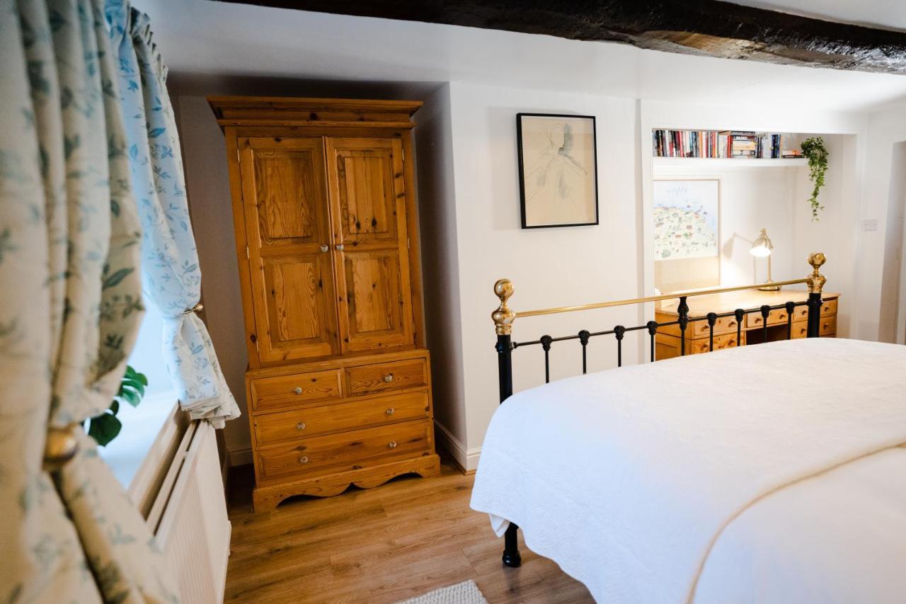 Hovell Hall Country Bed And Breakfast Norwich Exterior photo